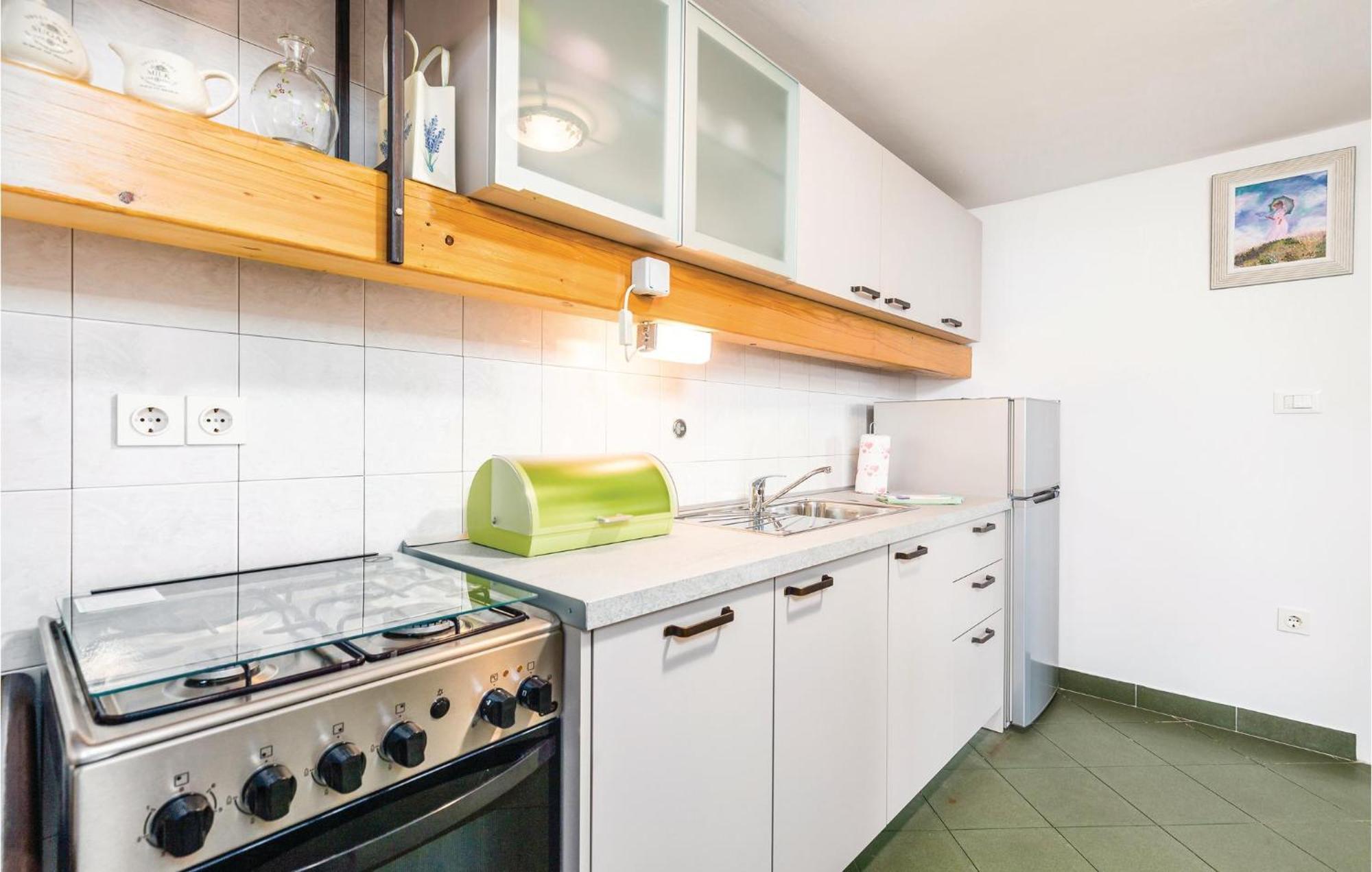 1 Bedroom Gorgeous Apartment In Lovran Exteriér fotografie